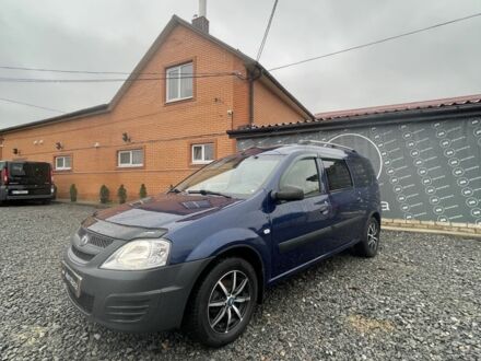 Синий ВАЗ Largus, объемом двигателя 1.6 л и пробегом 115 тыс. км за 7200 $, фото 1 на Automoto.ua