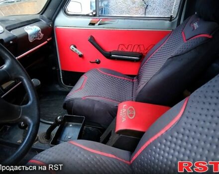 Білий ВАЗ Нива, об'ємом двигуна 1.6 л та пробігом 154 тис. км за 1550 $, фото 4 на Automoto.ua