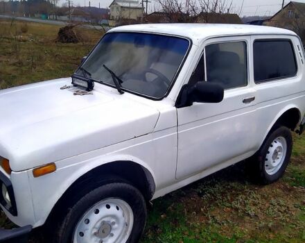 Белый ВАЗ Нива, объемом двигателя 1.5 л и пробегом 0 тыс. км за 1000 $, фото 4 на Automoto.ua