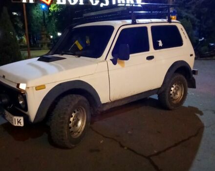 Белый ВАЗ Нива, объемом двигателя 1.6 л и пробегом 200 тыс. км за 1800 $, фото 3 на Automoto.ua