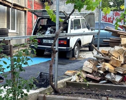 Белый ВАЗ Нива, объемом двигателя 1.7 л и пробегом 450 тыс. км за 1400 $, фото 5 на Automoto.ua