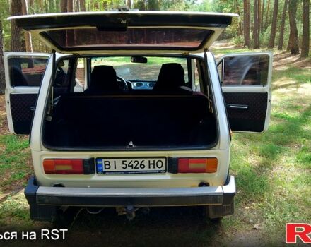 Белый ВАЗ Нива, объемом двигателя 1.6 л и пробегом 89 тыс. км за 1850 $, фото 8 на Automoto.ua