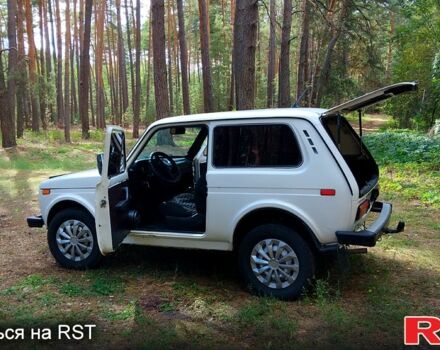 Белый ВАЗ Нива, объемом двигателя 1.6 л и пробегом 89 тыс. км за 1850 $, фото 4 на Automoto.ua