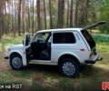 Белый ВАЗ Нива, объемом двигателя 1.6 л и пробегом 89 тыс. км за 1850 $, фото 4 на Automoto.ua