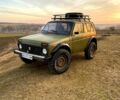 Белый ВАЗ Нива, объемом двигателя 1.6 л и пробегом 300 тыс. км за 4000 $, фото 1 на Automoto.ua