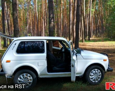 Белый ВАЗ Нива, объемом двигателя 1.6 л и пробегом 89 тыс. км за 1850 $, фото 9 на Automoto.ua