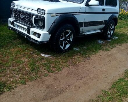 Белый ВАЗ Нива, объемом двигателя 1.7 л и пробегом 0 тыс. км за 2400 $, фото 1 на Automoto.ua