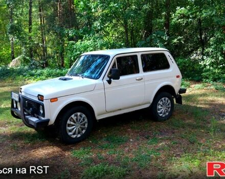 Белый ВАЗ Нива, объемом двигателя 1.6 л и пробегом 89 тыс. км за 1850 $, фото 1 на Automoto.ua