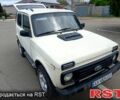 Белый ВАЗ Нива, объемом двигателя 1.6 л и пробегом 30 тыс. км за 3300 $, фото 1 на Automoto.ua