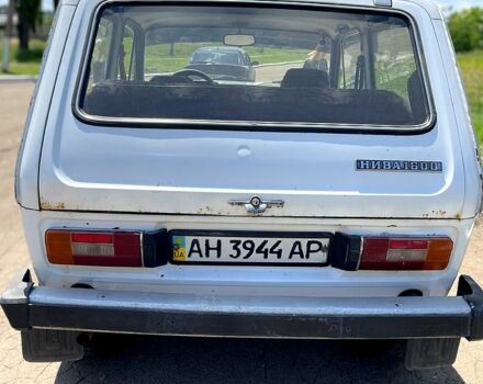 Белый ВАЗ Нива, объемом двигателя 1.6 л и пробегом 110 тыс. км за 2280 $, фото 3 на Automoto.ua