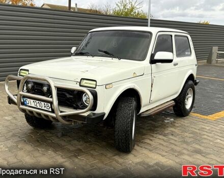Белый ВАЗ Нива, объемом двигателя 1.6 л и пробегом 0 тыс. км за 2600 $, фото 5 на Automoto.ua