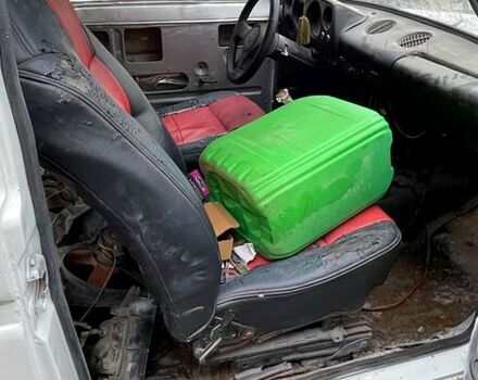 Білий ВАЗ Нива, об'ємом двигуна 1.6 л та пробігом 0 тис. км за 2000 $, фото 8 на Automoto.ua