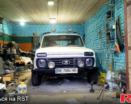 Білий ВАЗ Нива, об'ємом двигуна 1.6 л та пробігом 0 тис. км за 2000 $, фото 6 на Automoto.ua