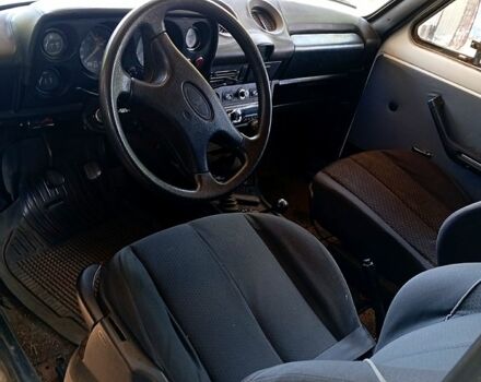 Белый ВАЗ Нива, объемом двигателя 1.6 л и пробегом 0 тыс. км за 2000 $, фото 3 на Automoto.ua