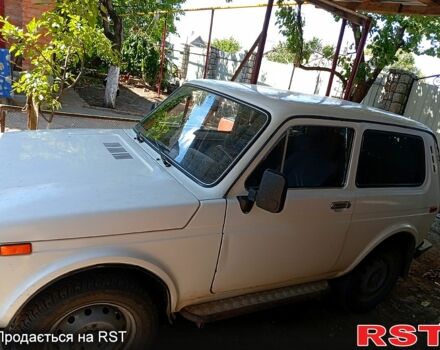 Белый ВАЗ Нива, объемом двигателя 1.6 л и пробегом 0 тыс. км за 2000 $, фото 6 на Automoto.ua