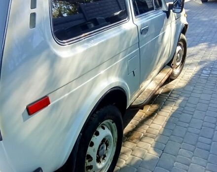 Білий ВАЗ Нива, об'ємом двигуна 1.6 л та пробігом 130 тис. км за 1600 $, фото 2 на Automoto.ua
