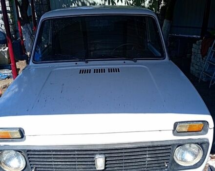 Белый ВАЗ Нива, объемом двигателя 1.6 л и пробегом 0 тыс. км за 2000 $, фото 1 на Automoto.ua