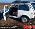 Белый ВАЗ Нива, объемом двигателя 1.6 л и пробегом 880 тыс. км за 2500 $, фото 6 на Automoto.ua