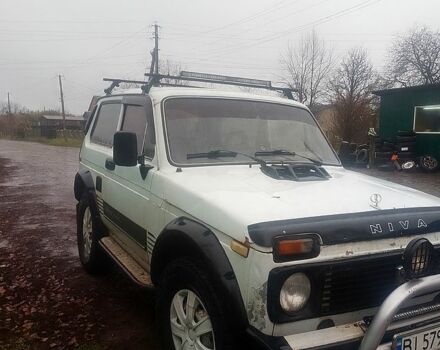 Белый ВАЗ Нива, объемом двигателя 1.6 л и пробегом 0 тыс. км за 1700 $, фото 1 на Automoto.ua