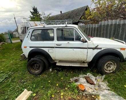 Белый ВАЗ Нива, объемом двигателя 1.6 л и пробегом 0 тыс. км за 1000 $, фото 3 на Automoto.ua