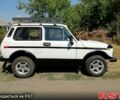 Белый ВАЗ Нива, объемом двигателя 1.6 л и пробегом 200 тыс. км за 1700 $, фото 2 на Automoto.ua