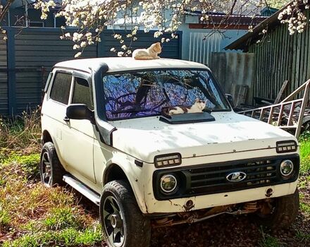 Білий ВАЗ Нива, об'ємом двигуна 1.6 л та пробігом 204 тис. км за 3500 $, фото 1 на Automoto.ua