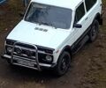 Белый ВАЗ Нива, объемом двигателя 1.6 л и пробегом 100 тыс. км за 1600 $, фото 2 на Automoto.ua