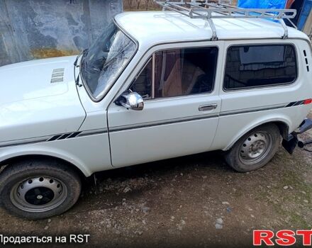 Белый ВАЗ Нива, объемом двигателя 16 л и пробегом 0 тыс. км за 3000 $, фото 1 на Automoto.ua