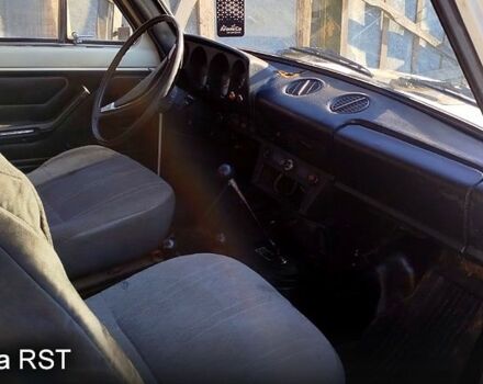 Белый ВАЗ Нива, объемом двигателя 16 л и пробегом 84 тыс. км за 1700 $, фото 8 на Automoto.ua