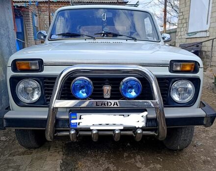 Белый ВАЗ Нива, объемом двигателя 16 л и пробегом 0 тыс. км за 3000 $, фото 5 на Automoto.ua