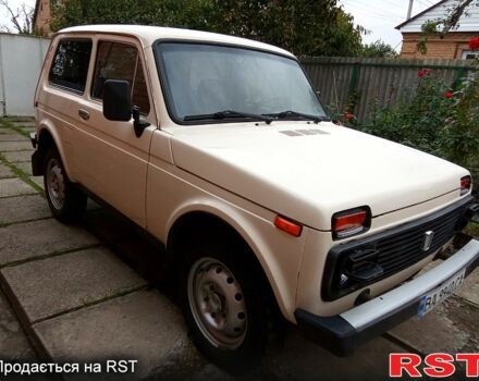 ВАЗ Нива 1991 в Кропивницком (Кировограде) на Automoto.ua Белый ВАЗ Нива, объемом двигателя 1.6 л и пробегом 119 тыс. км за 3500 $, фото 8 на Automoto.ua