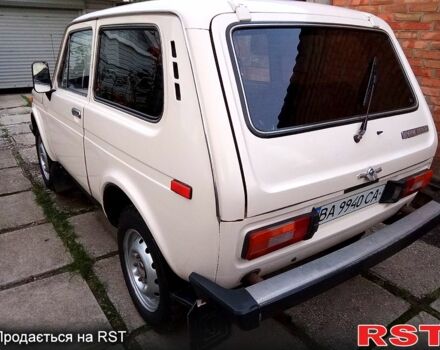 ВАЗ Нива 1991 в Кропивницком (Кировограде) на Automoto.ua Белый ВАЗ Нива, объемом двигателя 1.6 л и пробегом 119 тыс. км за 3500 $, фото 10 на Automoto.ua