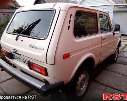ВАЗ Нива 1991 в Кропивницком (Кировограде) на Automoto.ua Белый ВАЗ Нива, объемом двигателя 1.6 л и пробегом 119 тыс. км за 3500 $, фото 12 на Automoto.ua