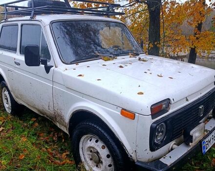 Білий ВАЗ Нива, об'ємом двигуна 1.6 л та пробігом 100 тис. км за 999 $, фото 2 на Automoto.ua