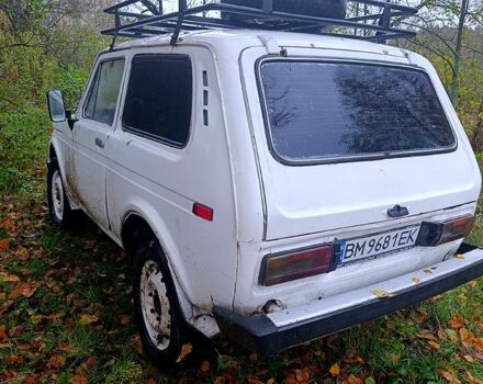 Білий ВАЗ Нива, об'ємом двигуна 1.6 л та пробігом 100 тис. км за 999 $, фото 3 на Automoto.ua