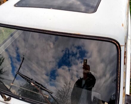 Белый ВАЗ Нива, объемом двигателя 1.6 л и пробегом 288 тыс. км за 1000 $, фото 3 на Automoto.ua