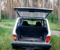 Білий ВАЗ Нива, об'ємом двигуна 1.6 л та пробігом 250 тис. км за 1750 $, фото 4 на Automoto.ua