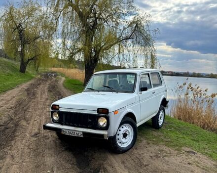 Білий ВАЗ Нива, об'ємом двигуна 1.6 л та пробігом 0 тис. км за 1100 $, фото 3 на Automoto.ua