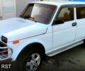 Белый ВАЗ Нива, объемом двигателя 1.7 л и пробегом 217 тыс. км за 3000 $, фото 3 на Automoto.ua