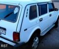 Белый ВАЗ Нива, объемом двигателя 1.7 л и пробегом 217 тыс. км за 3000 $, фото 2 на Automoto.ua