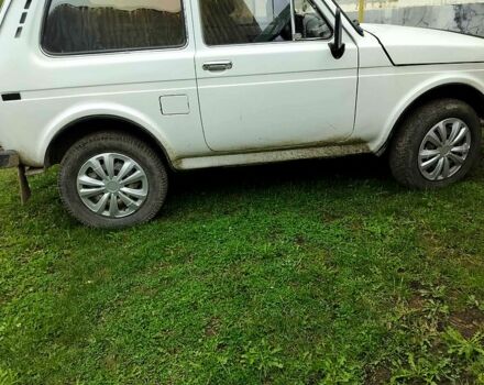 Білий ВАЗ Нива, об'ємом двигуна 1.7 л та пробігом 152 тис. км за 2500 $, фото 2 на Automoto.ua