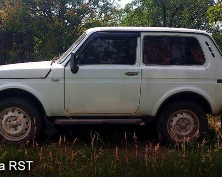 Білий ВАЗ Нива, об'ємом двигуна 1.7 л та пробігом 114 тис. км за 2500 $, фото 1 на Automoto.ua