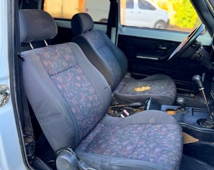 Белый ВАЗ Нива, объемом двигателя 1.7 л и пробегом 250 тыс. км за 1250 $, фото 9 на Automoto.ua