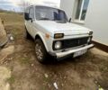 Белый ВАЗ Нива, объемом двигателя 15 л и пробегом 150 тыс. км за 1700 $, фото 1 на Automoto.ua