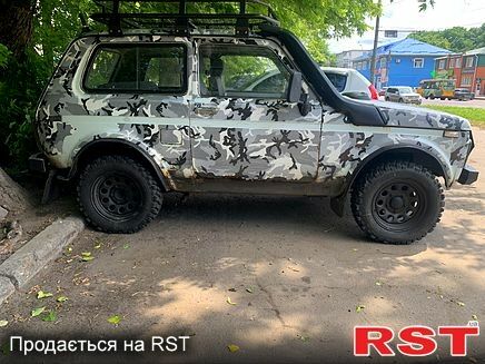 Белый ВАЗ Нива, объемом двигателя 1.7 л и пробегом 121 тыс. км за 3000 $, фото 1 на Automoto.ua