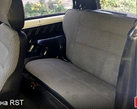 Белый ВАЗ Нива, объемом двигателя 1.7 л и пробегом 180 тыс. км за 3000 $, фото 11 на Automoto.ua