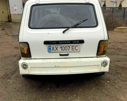 ВАЗ Нива 2006 в Харькове на Automoto.ua Белый ВАЗ Нива, объемом двигателя 1.7 л и пробегом 222 тыс. км за 1600 $, фото 6 на Automoto.ua