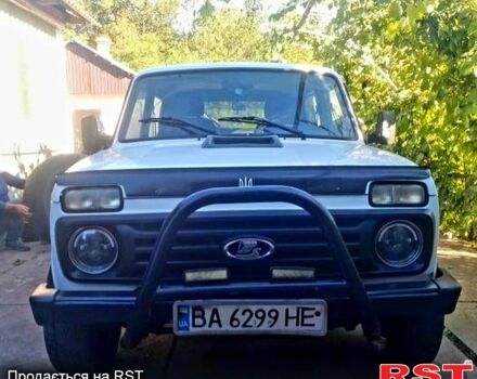 ВАЗ Нива 2006 у Захарівка (Фрунзівка) на Automoto.ua Білий ВАЗ Нива, об'ємом двигуна 1.7 л та пробігом 0 тис. км за 3500 $, фото 6 на Automoto.ua