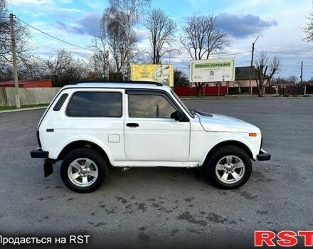 Білий ВАЗ Нива, об'ємом двигуна 1.7 л та пробігом 160 тис. км за 5100 $, фото 4 на Automoto.ua