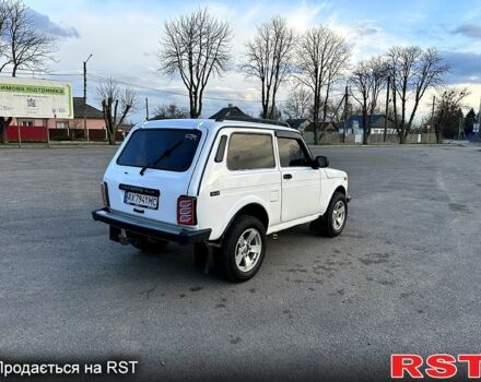 Білий ВАЗ Нива, об'ємом двигуна 1.7 л та пробігом 160 тис. км за 5100 $, фото 5 на Automoto.ua